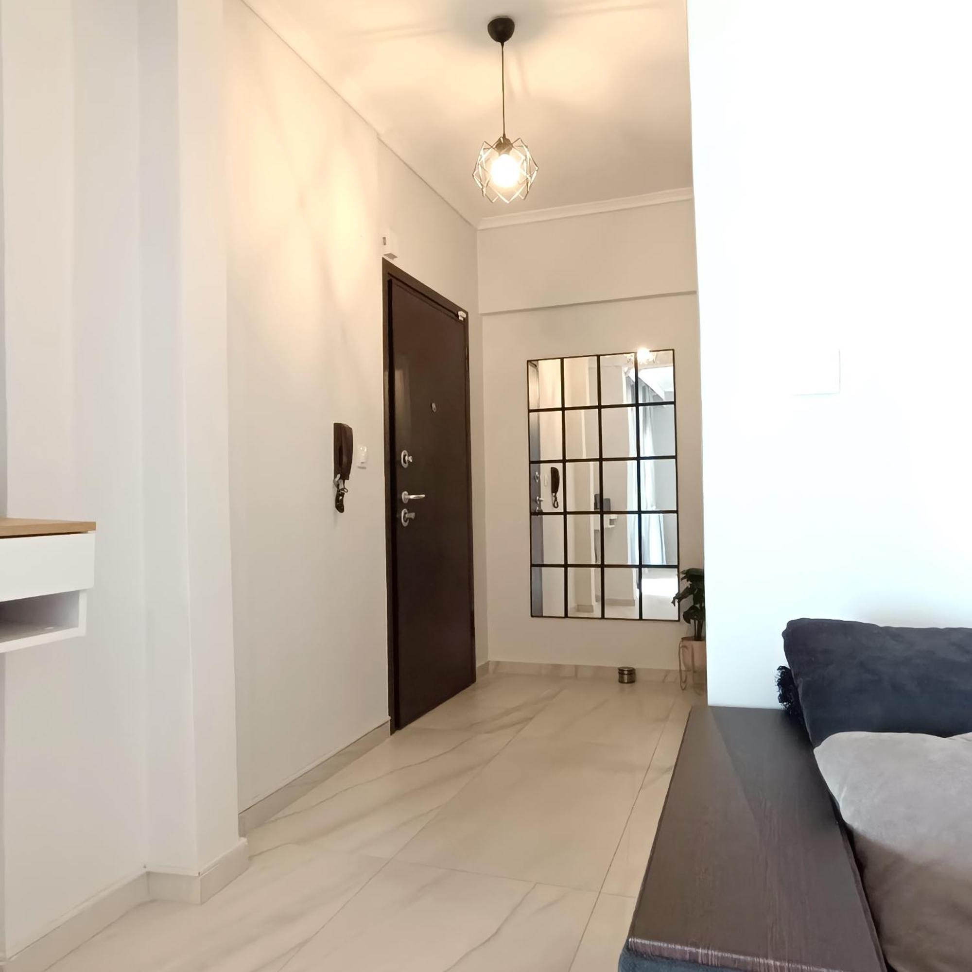 Comfort Corner 75M2 100Mbs Thessaloniki Exterior photo